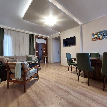 Vively Lux Apartment Subotica Exterior foto